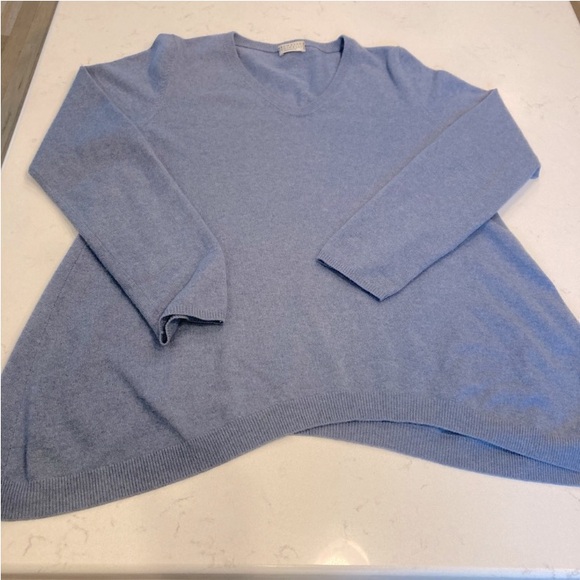 Vintage Brunello Cucinelli Blue Shark Bite
Soft Luxury Cashmere Sweater Large - Picture 2 of 9